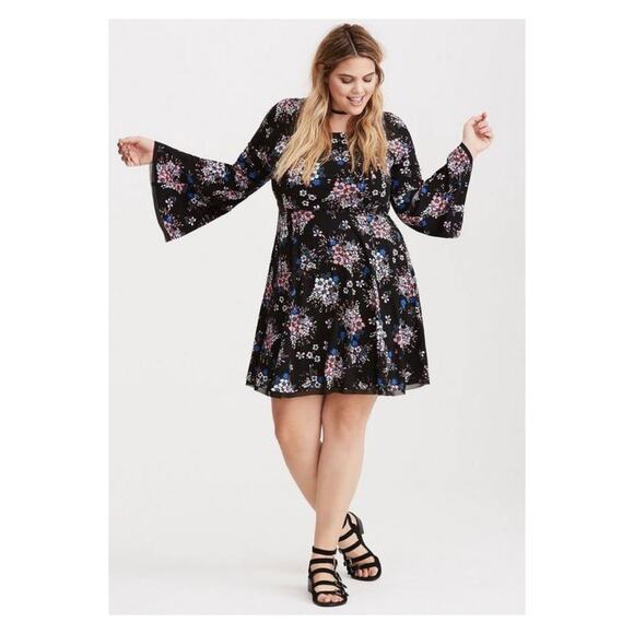 Torrid Black&Pink Floral Challis Mini Dress Sz.24W - Picture 1 of 14